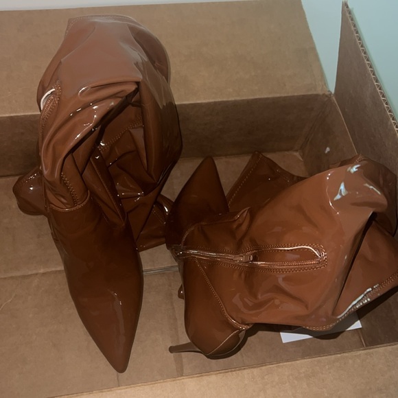 Steve Madden Brown Over-the-Knee Boots - Picture 4 of 4